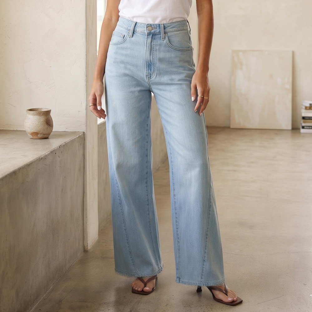 NEW Hudson Womens Size 32 Jamie Olga High Rise Wide Leg Light Wash Denim Jeans